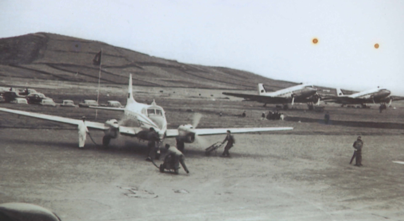 Imagem de Do “aerovacas” à aviação civil: História do Aeródromo de Santana em exposição na Ribeira Grande