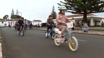 Imagem de Graciosa é a 1ª ilha a implementar programa de mobilidade escolar ‘Comboio de Bicicletas’