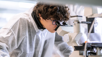 Imagem de Dia Nacional do Cientista incentiva jovens a dedicarem-se à Investigação Científica