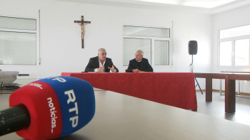 Comunicações sociais: Bispo de Angra apela do sentido humano das pessoas