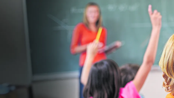 Associação Olhar Poente diz que é urgente reformar sistema regional de educação