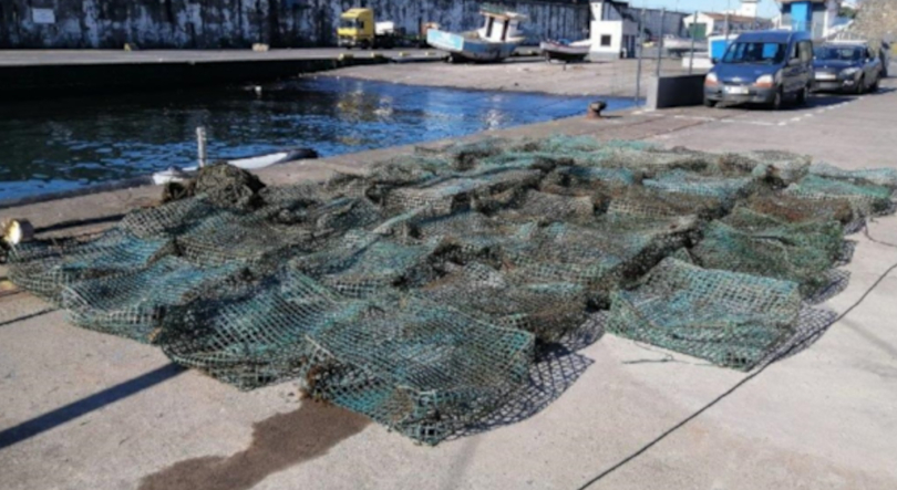 Polícia Marítima apreende arte de pesca mal sinalizada e sem identificação em São Miguel