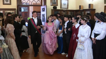 Alunos da Antero de Quental recriam receção ao Rei D. Carlos em 1901