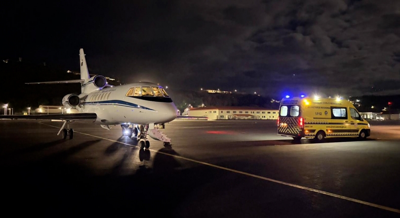 Imagem de Bebé transportado pela Força Aérea para Lisboa