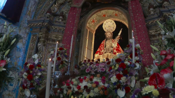 Visitantes ficam a poucos metros do Santo Cristo em visitas guiadas ao Convento da Esperança