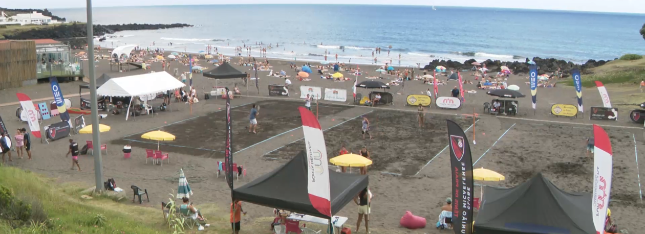 Imagem de Ténis de Praia: Ana Câmara e Tiago Rodrigues lideram ranking