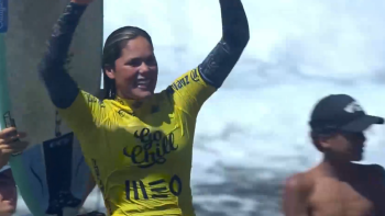 Maria Salgado sagrou-se Campeã Nacional de Surf no Ribeira Grande Pro