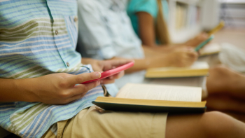 Psicólogos alertam para impacto negativo no uso dos ecrãs para os mais jovens