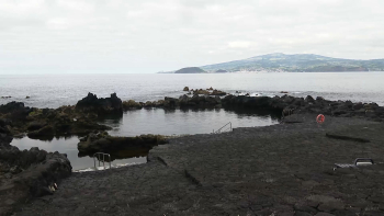 Imagem de Açores com primeira bandeira ouro pela qualidade das águas balneares