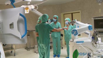 Primeira cirurgia ortopédica com recurso à robótica realizada no HDES