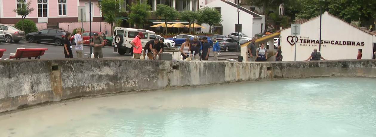 Imagem de Escola de verão IVAR: 22 jovens estudam perigos geológicos nos Açores