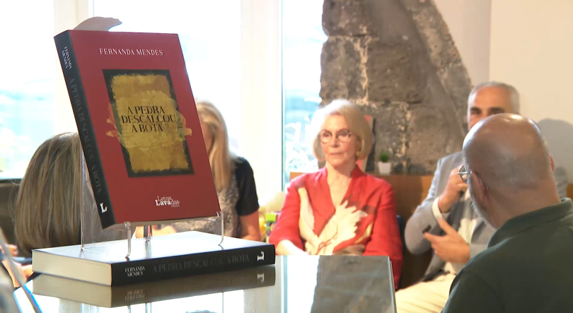 Imagem de Livro ‘A Pedra Descalçu a Bota’ de Fernanda Mendes aborda a humanidade