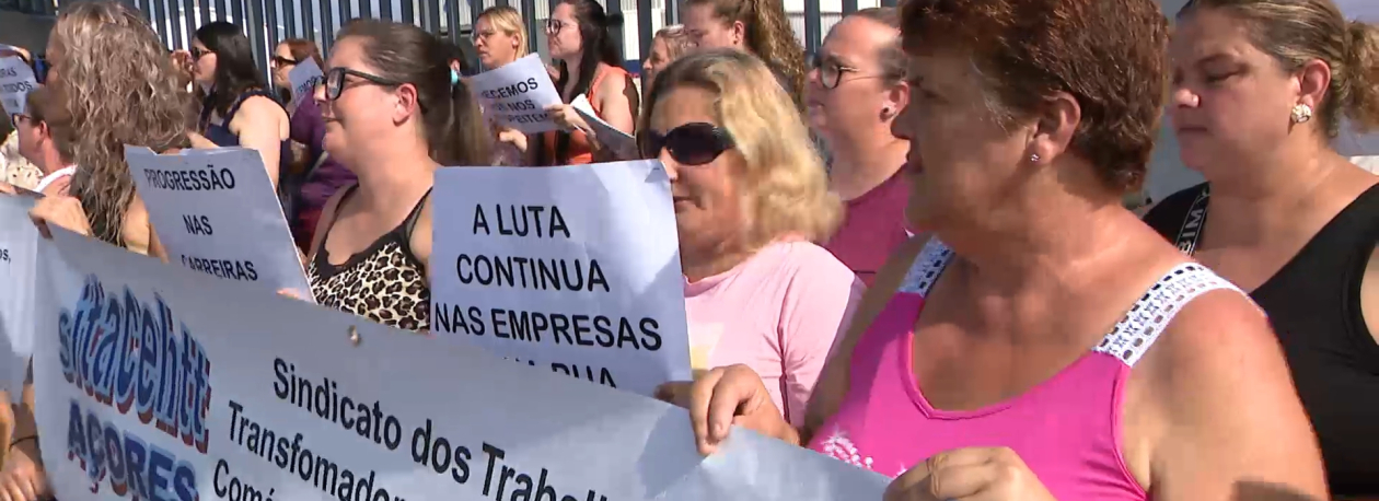 Imagem de Greve na Cofaco: Trabalhadores reivindicam progressão, 85% receberam salário mínimo