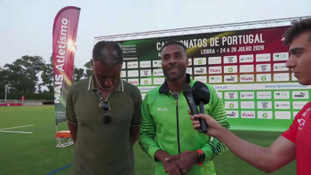 Nélson Évora regressa aos 42 anos e conquista título nacional no triplo salto