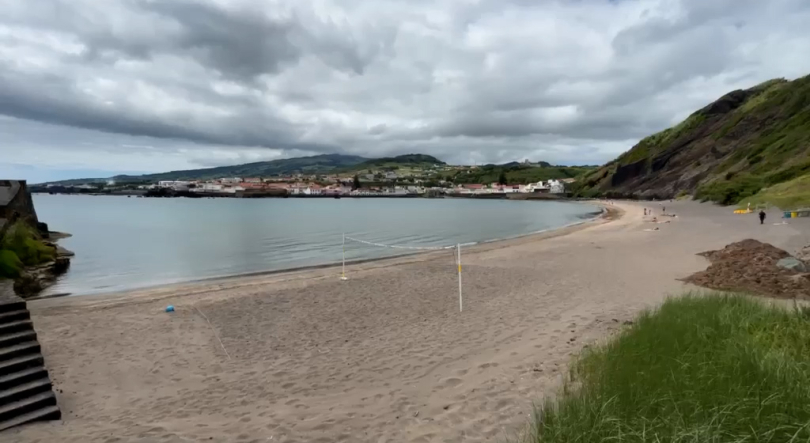 Praia de Porto Pim no Faial interdita a banhos devido a contaminação bacteriana