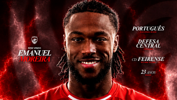 Central Emanuel Moreira deixa Feirense e reforça Santa Clara