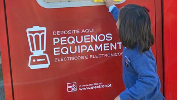 Escola Electrão: Escola faialense campeã na recolha de equipamentos