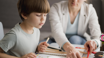 Imagem de Governo atribui 107 apoios aos coadjuvantes dos alunos com necessidades educativas especiais