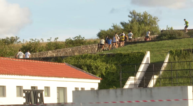 Imagem de Corrida da cerveja nas Flores: Prova marcou encerramento das noites de verão