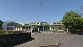 Escola Madalena do Pico: Aumento de turmas leva a reorganização