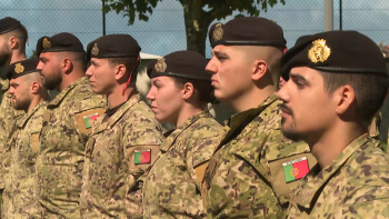 Militares de regresso depois de 6 meses em missão da NATO na Roménia