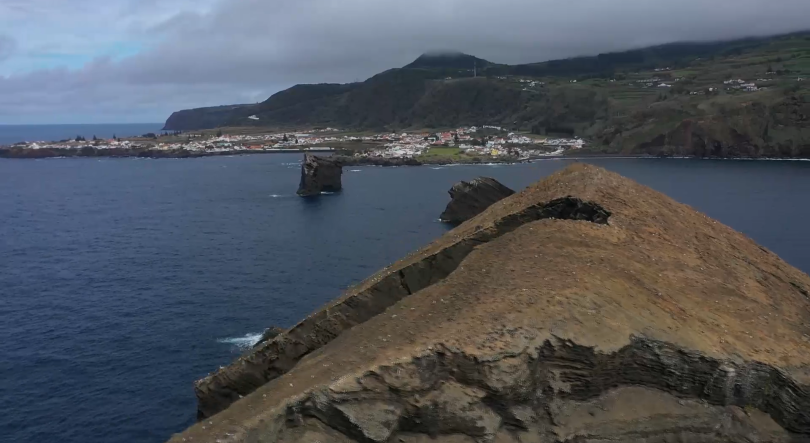 Praia dos Mosteiros em São Miguel reabre a banhos