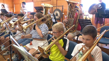Música nas Férias: 80 jovens participaram no campo de férias da Filarmónica Recreio de Santa Bárbara