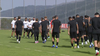 João Gião estreia-se no comando do Nacional da Madeira no arranque frente ao Santa Clara