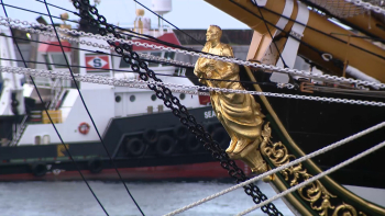 Navio-Escola da Marinha Italiana termina visita aos Açores