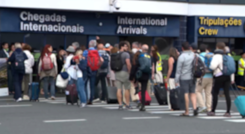 Passageiros desembarcados nos aeroportos dos Açores voltam a cair em julho