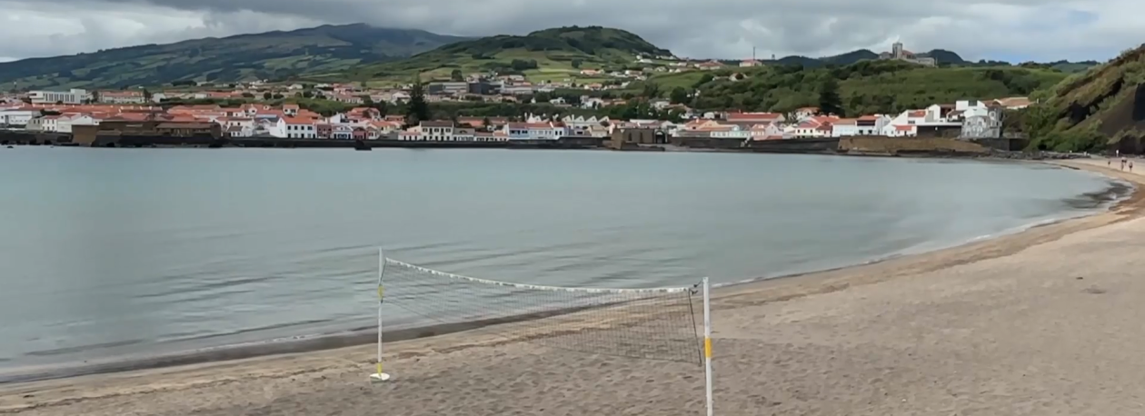 Imagem de Praia do Porto Pim novamente interdita a banhos