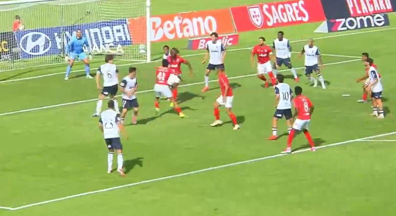 Primeira Liga: Santa Clara venceu o Famalicão em São Miguel