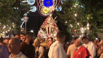 Mudança de imagem do Senhor Bom Jesus da Pedra junta milhares de fiéis em Vila Franca do Campo