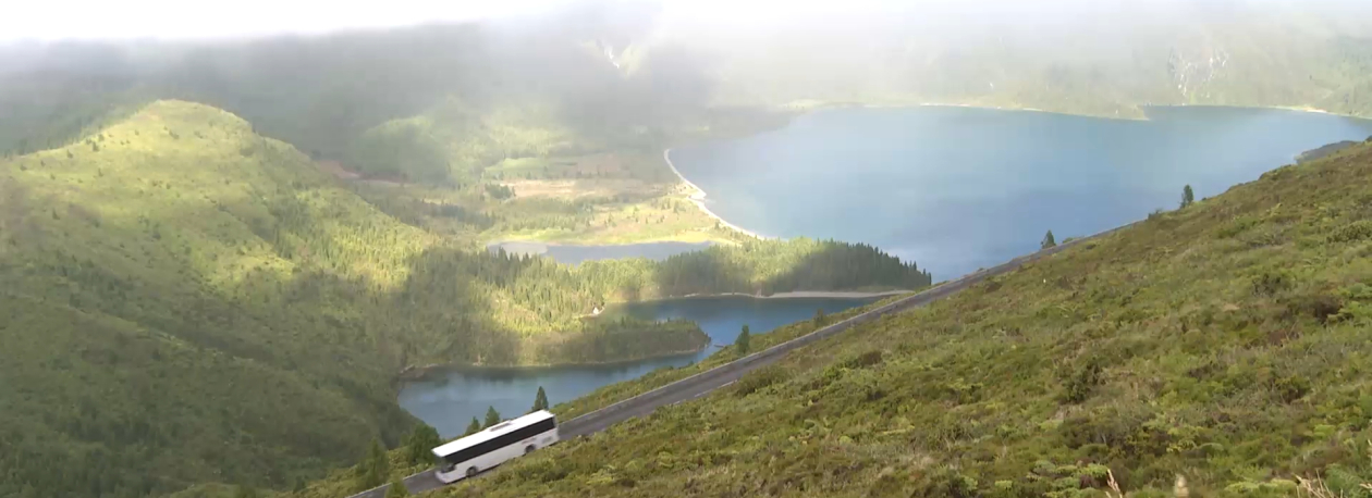 Imagem de Acesso Lagoa do Fogo: Incumprimentos persistem sem fiscalização