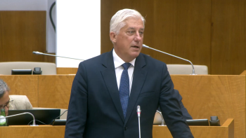 Programação Orçamental Plurianual: Governo apresenta estimativa de 10 mil milhões de euros