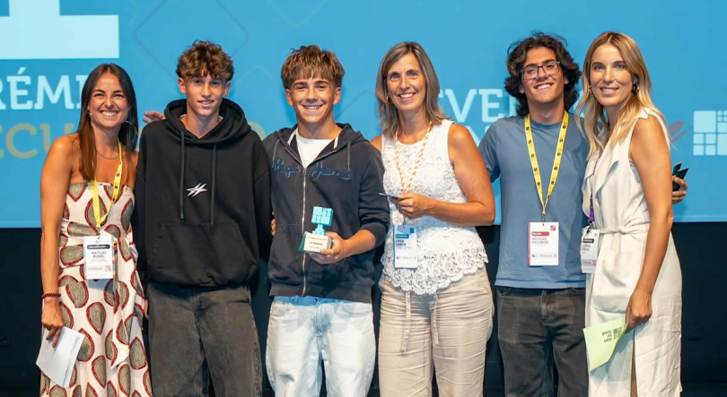 Imagem de App criada por alunos da Escola de São Roque do Pico foi a grande vencedora do concurso Apps for Good