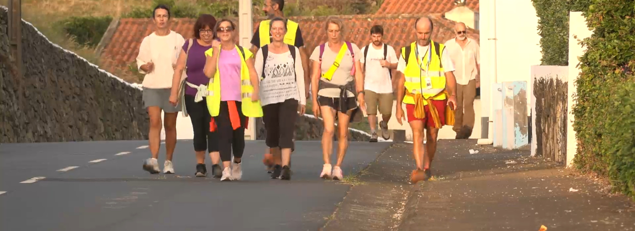 Imagem de Caminhada pela paz na Terceira: Iniciativa da Oficina d’Angra dá volta à ilha