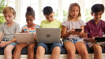 Comissão Europeia apresenta ‘Kids Act’ para segurança online das crianças