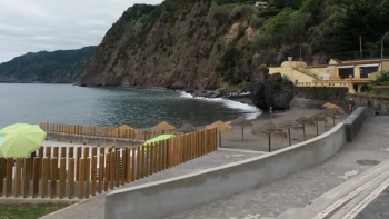 Imagem de Zona balnear dos Pelames na Povoação está interdita
