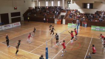Equipa feminina do Clube K inicia campeonato com uma derrota