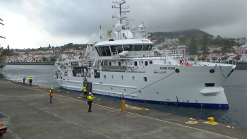 Navio Azores Ocean foi batizado na Horta