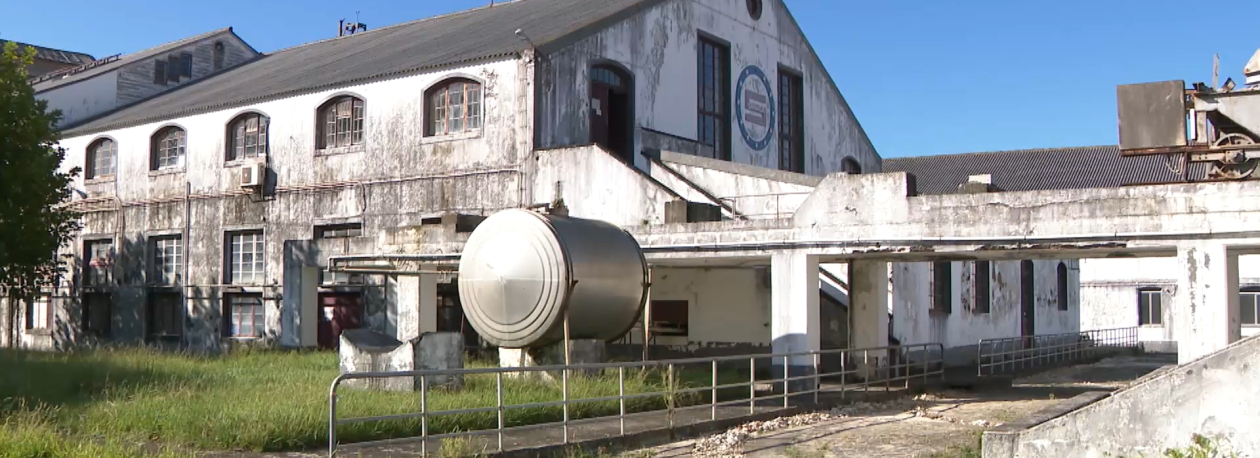Imagem de Antiga fábrica do açúcar em Ponta Delgada terá programa funcional no início do próximo ano