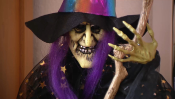 Imagem de Halloween no Faial: Escola organizou concurso de vassouras-voadoras