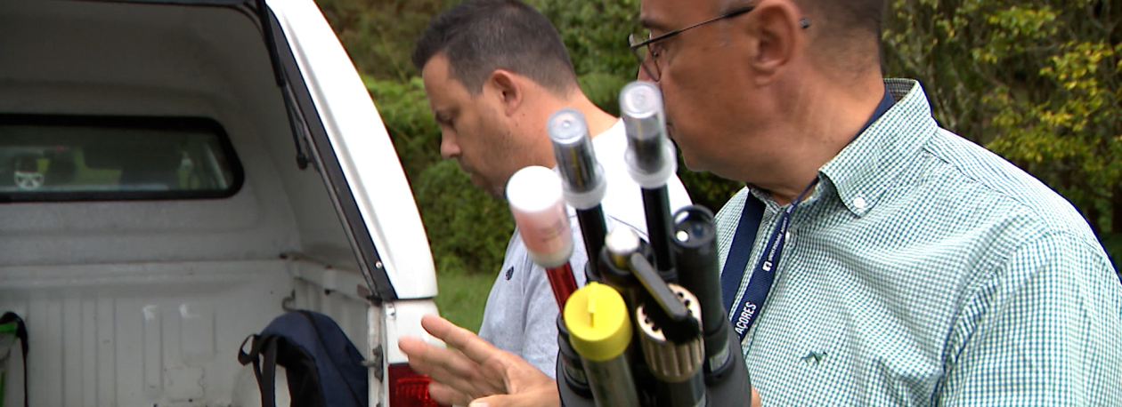 Imagem de Equipamento de monitorização: Sonda multiparamétrica na Lagoa das Furnas