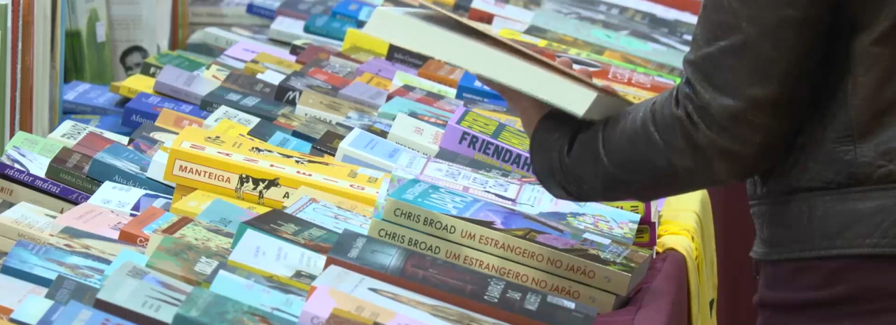 Imagem de Outono Vivo na Praia da Vitória: Feira do livro decorre até 15 de novembro